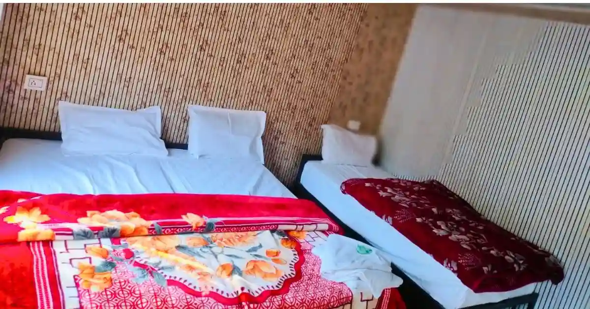 AC cottage room with double bed bamboo walls